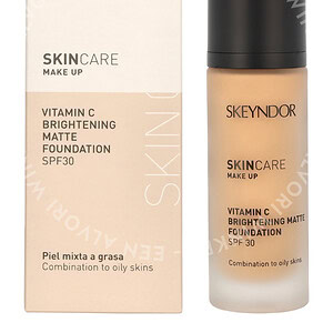 Skeyndor Vitamin C Brightening Matte Foundation 30ml Combination To Oily Skin