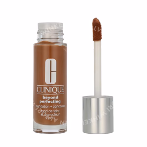 Clinique Beyond Perfecting Foundation + Concealer 30ml