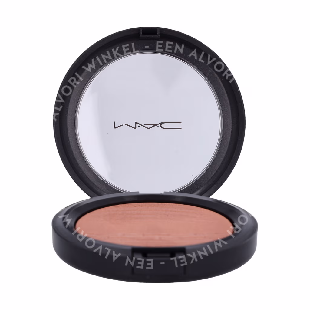MAC Extra Dimension Skinfinish 9g Glow With It!