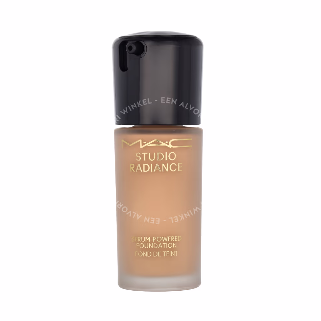 MAC Studio Radiance Serum-Powered Foundation 30ml #NC17
